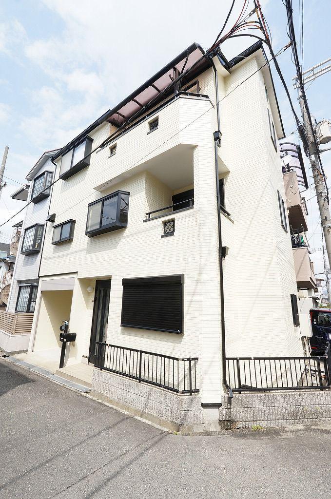 大阪府高槻市津之江町1丁目の戸建賃貸