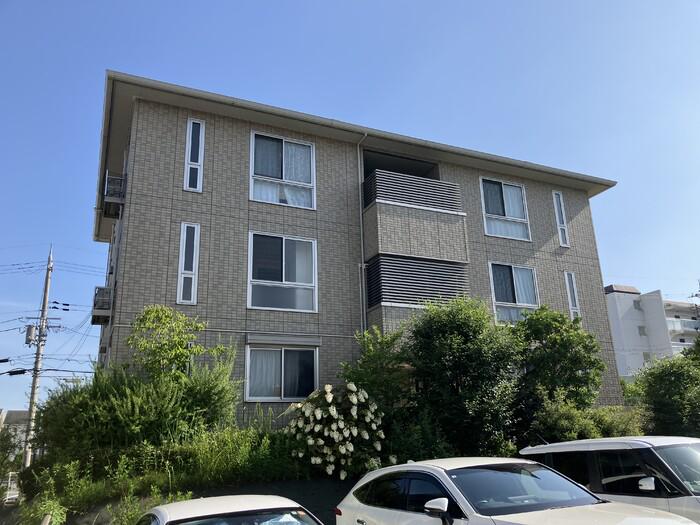 ライブリーヒルズ