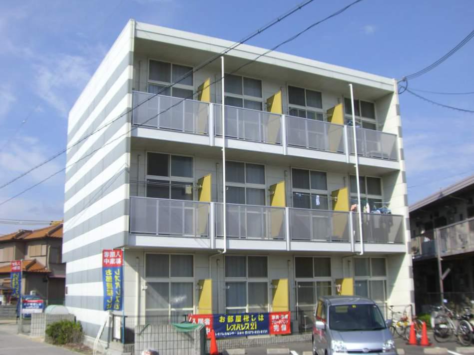 レオパレス康徳A