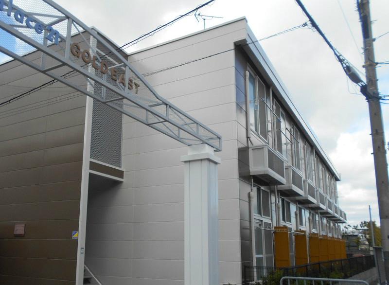 レオパレスゴールドイースト1