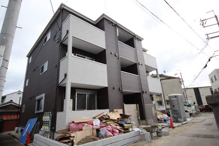 アムールトロワISHIBASHI