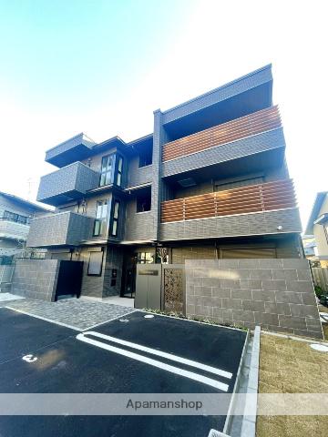 シャーメゾンナカナカ