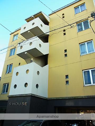 S-HOUSE