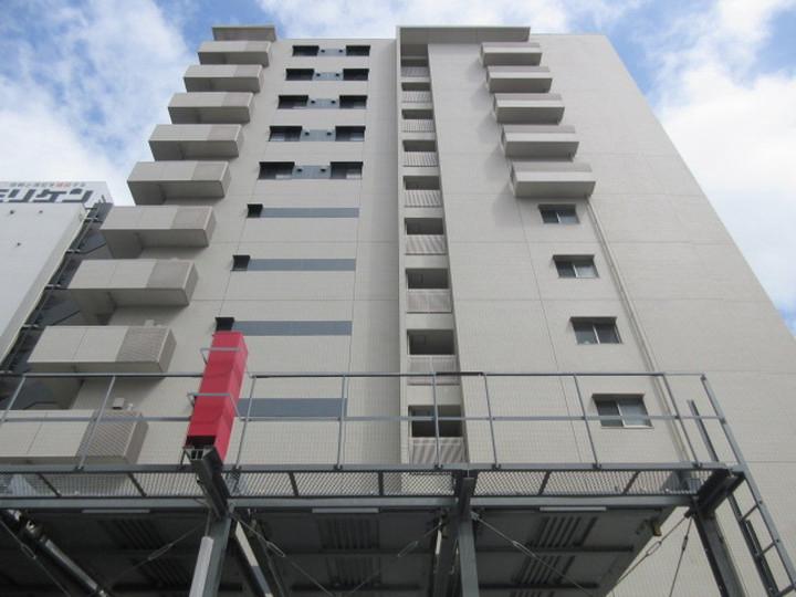 グランルージュ城東