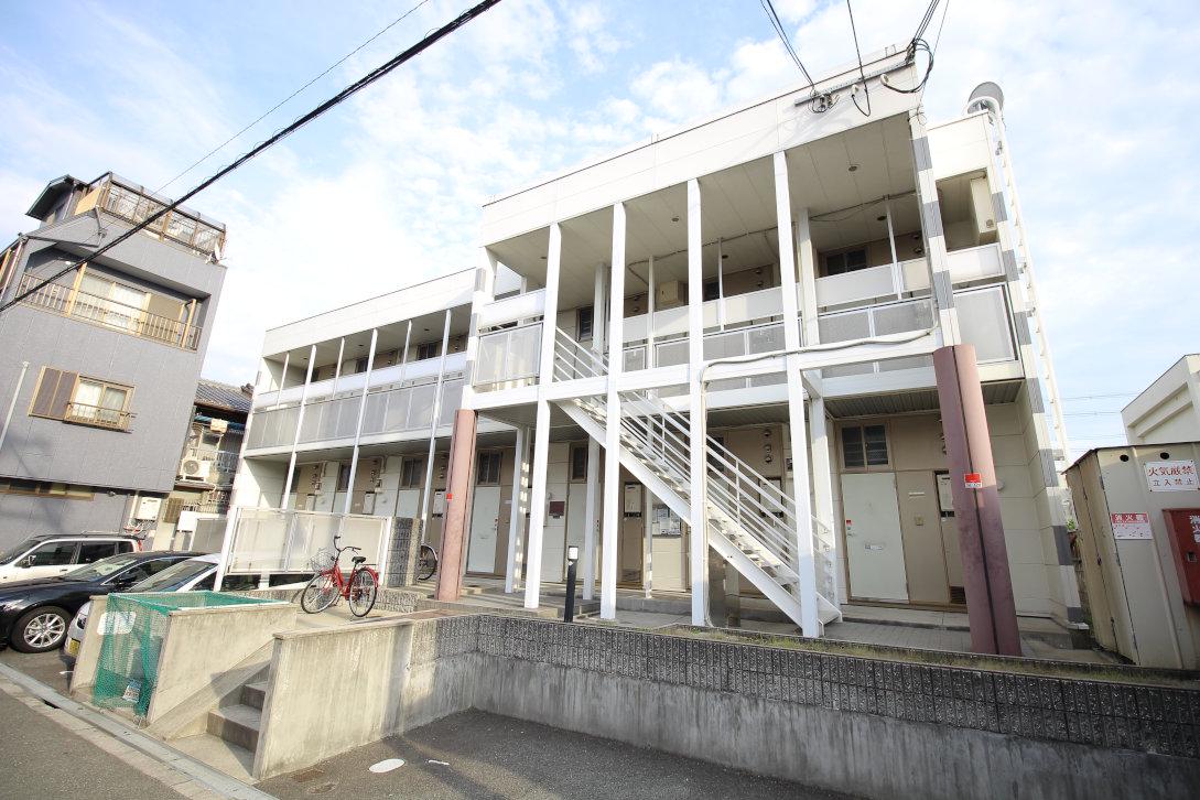 レオパレス鷹合