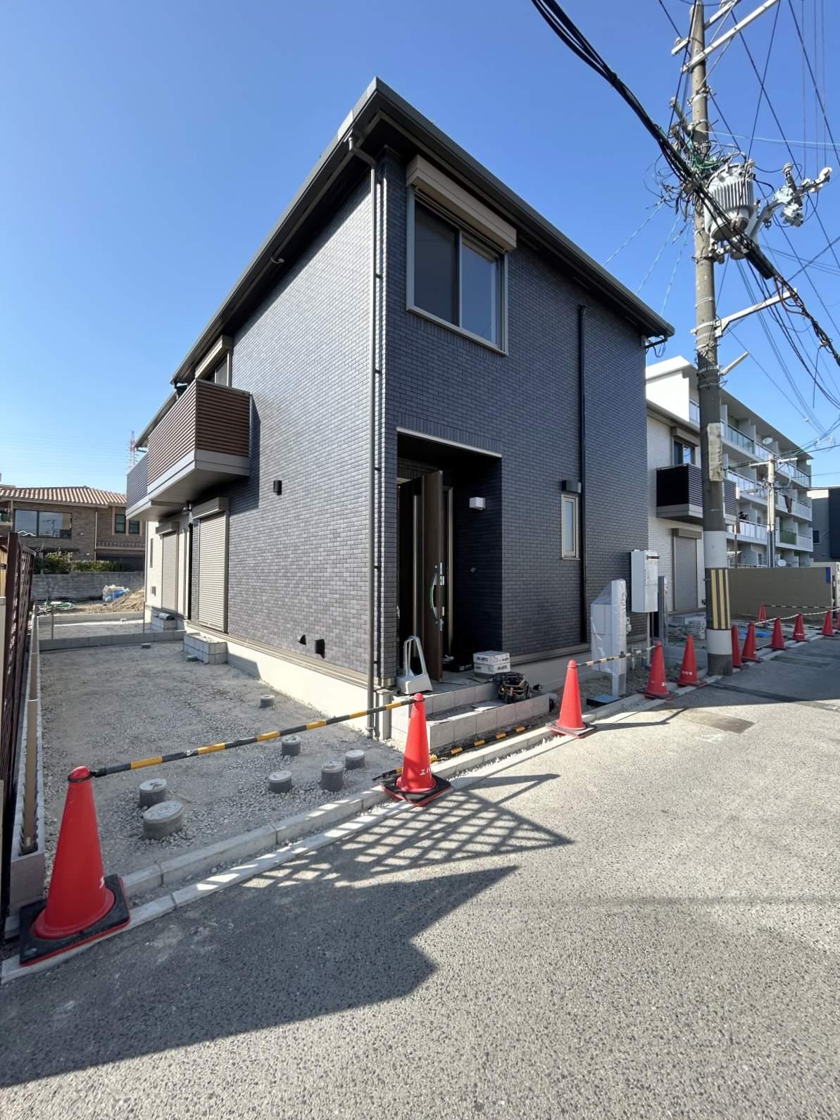 阪和線 和泉府中駅 徒歩6分 2階建 築1年
