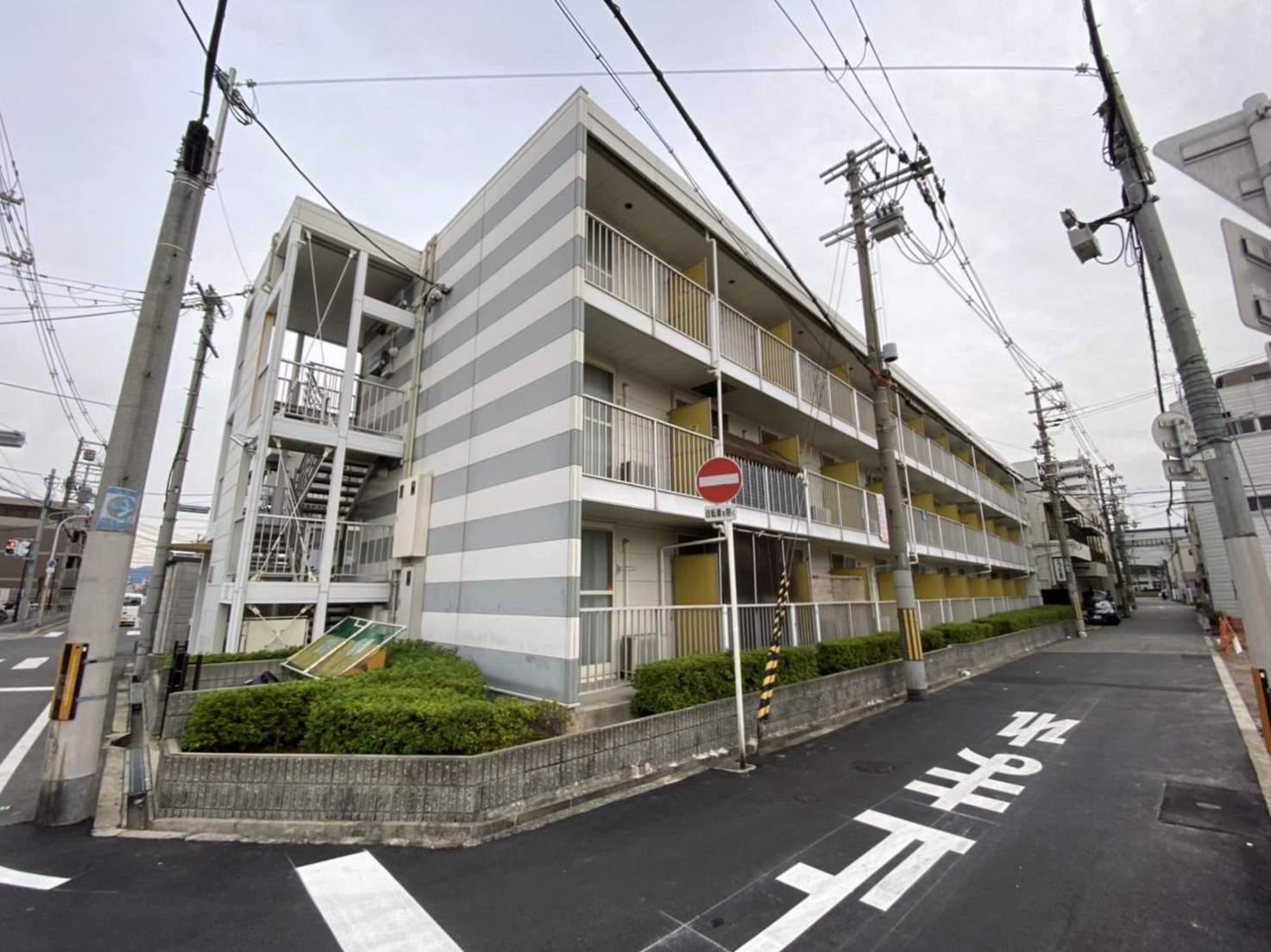 レオパレススリーアローズ