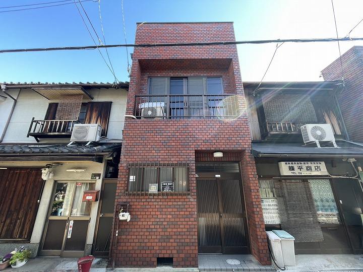 大阪府大阪市生野区勝山北2丁目の戸建賃貸