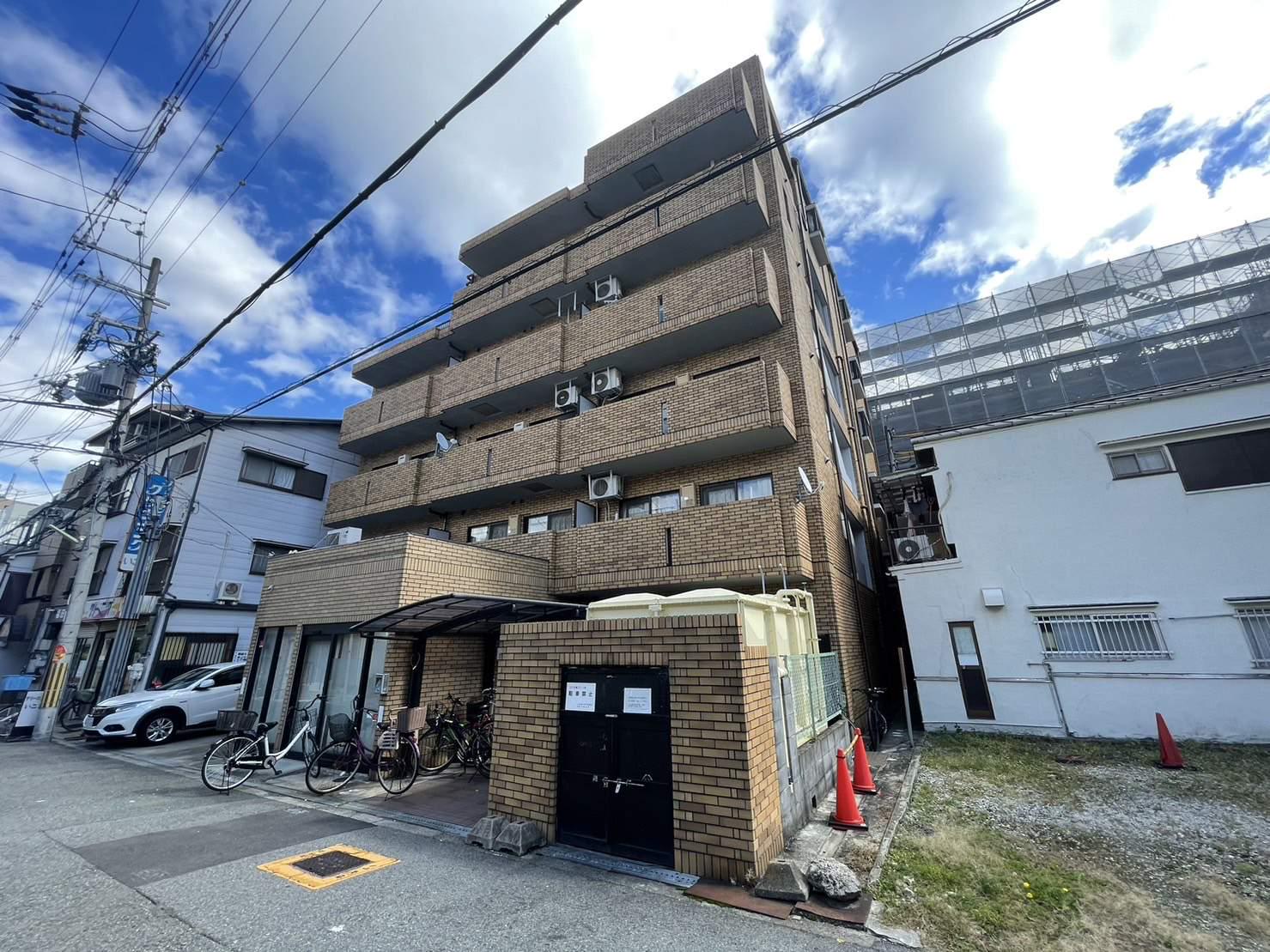 ルガル・デ・レイナ