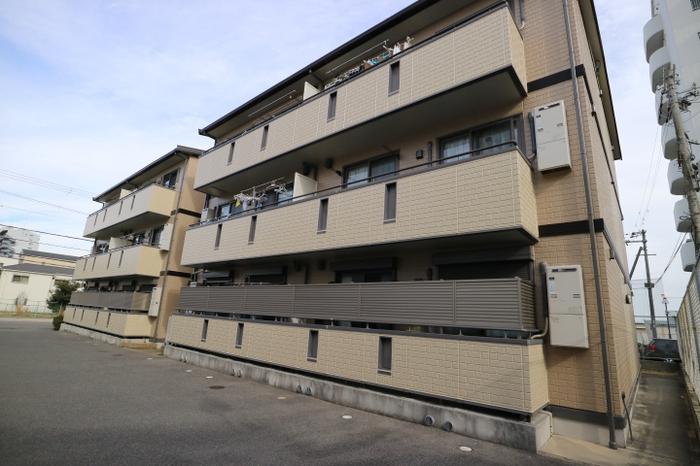 フラワーメゾンA棟