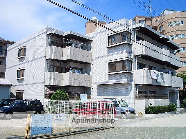 コート・ラヴィーニア