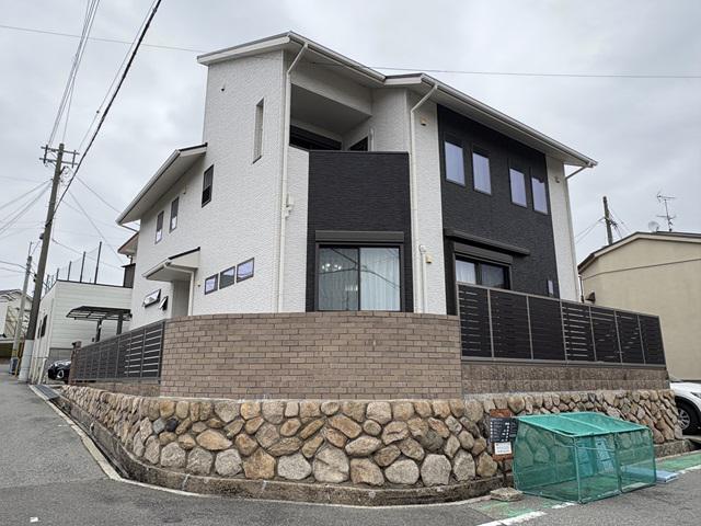 兵庫県西宮市 2階建 築9年