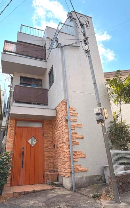 兵庫県神戸市兵庫区東出町2丁目の戸建賃貸