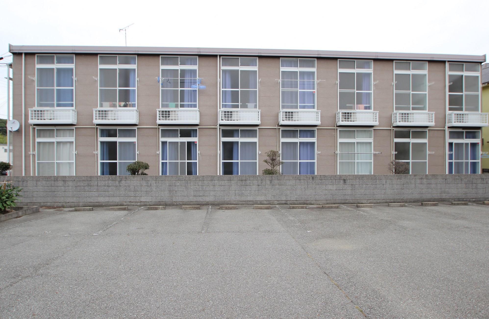 レオパレスかず