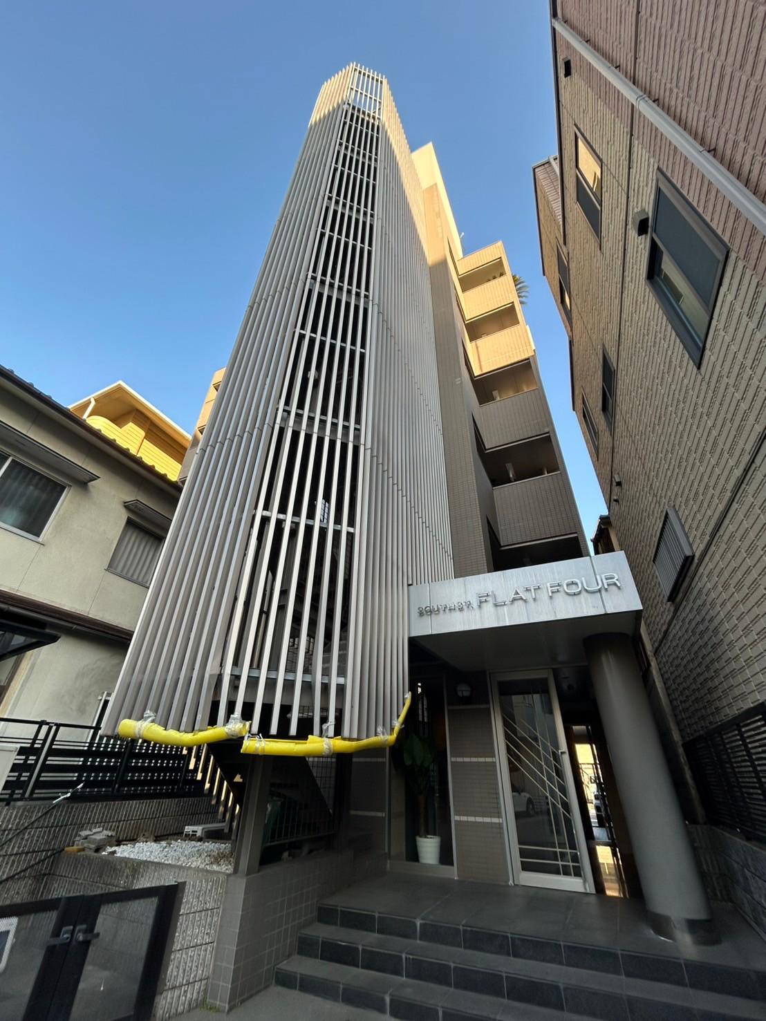 フラットフォー