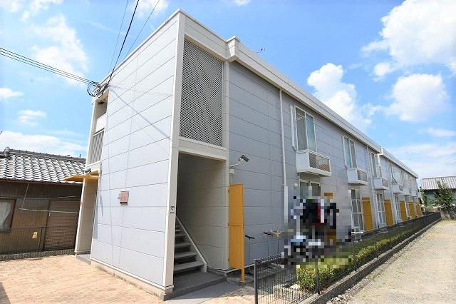 レオパレス エザーンス