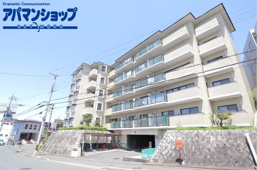 ローレル東生駒