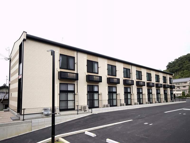 レオパレススナッグ ビラ