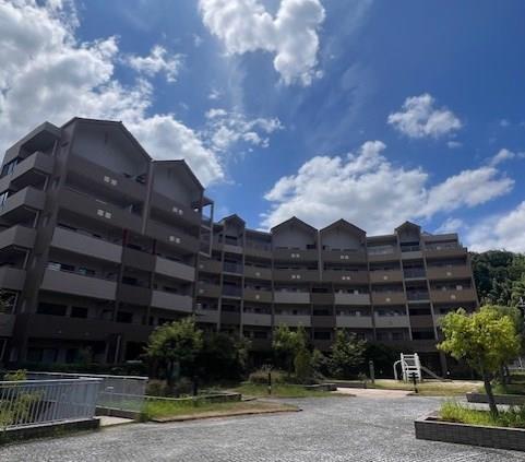 ローレルスクエア登美ヶ丘第Ⅰ期1番館