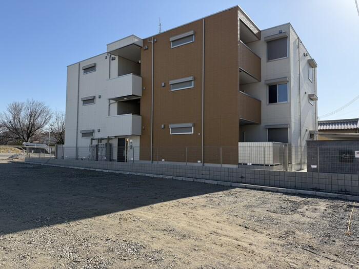 奈良県磯城郡田原本町の建物