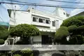 奈良県生駒市仲之町の建物