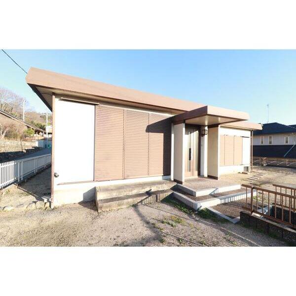 近鉄生駒線 平群駅 徒歩13分  築42年(2SLDK)