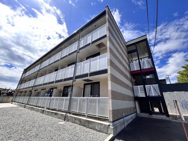 レオパレスサンコート学園前B