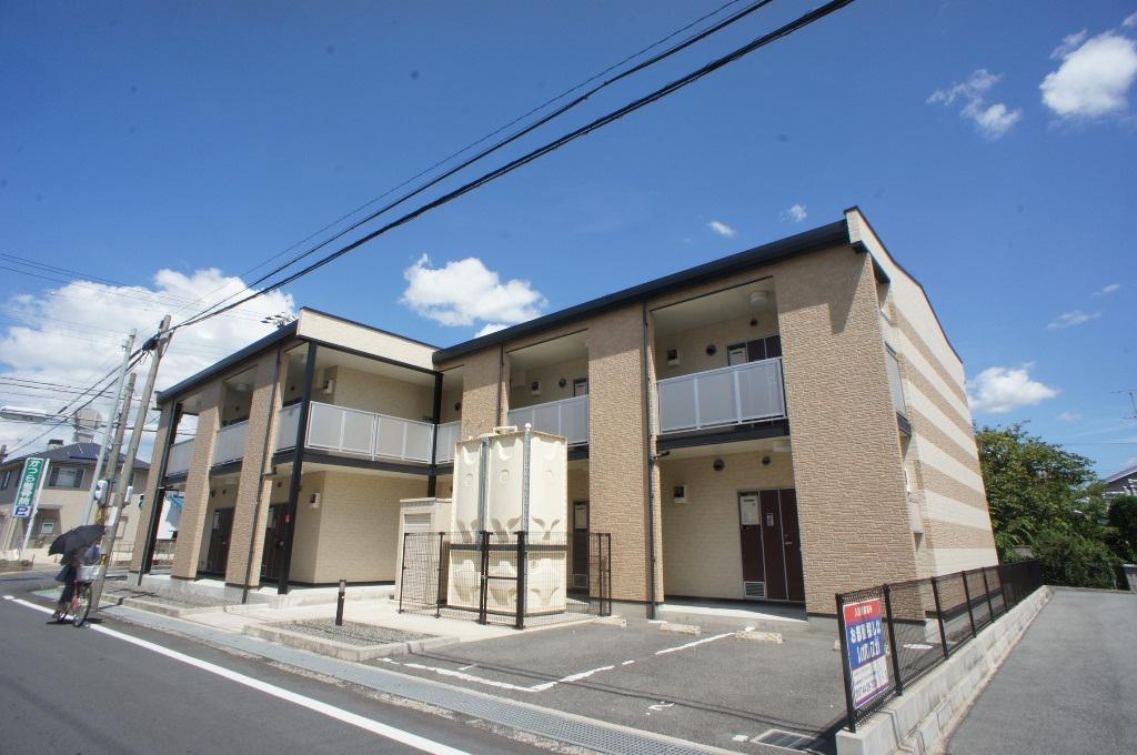 レオパレスカーサ