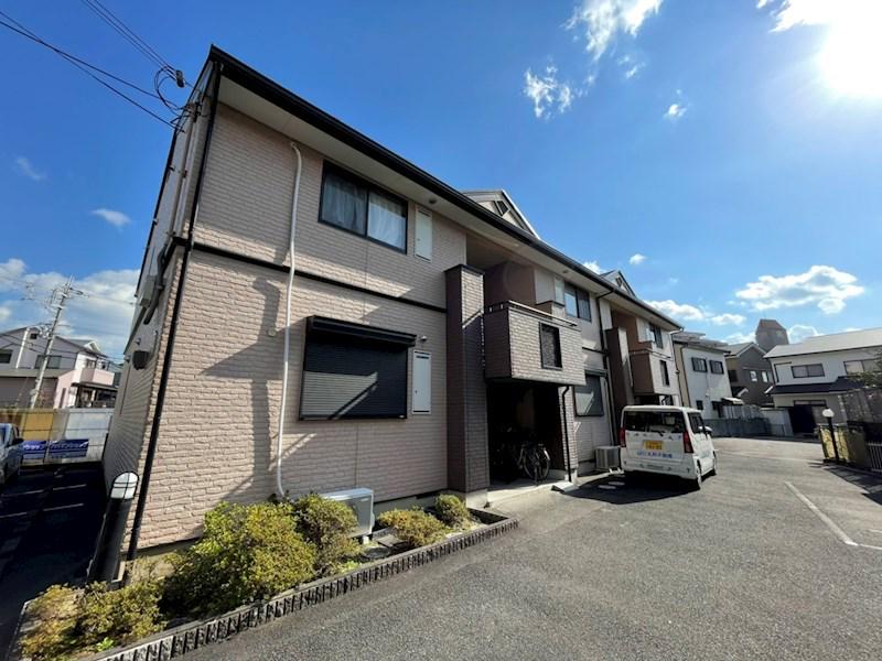 ファミーユ学園前