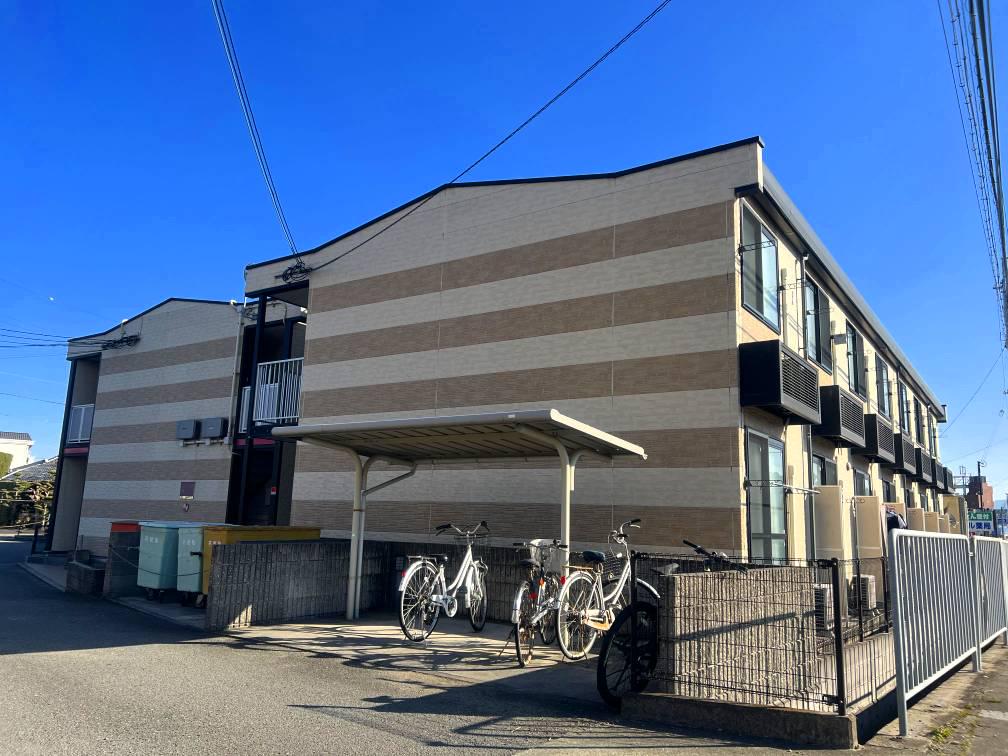 レオパレスブリュシェル荊本