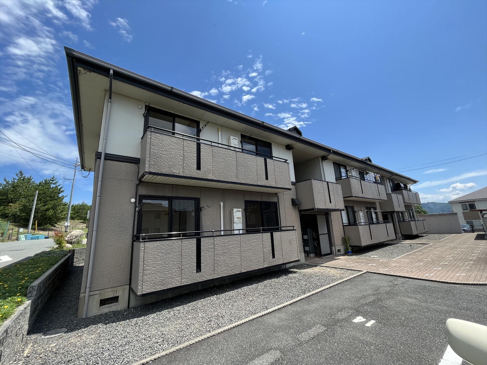 ハイカムール米原A棟