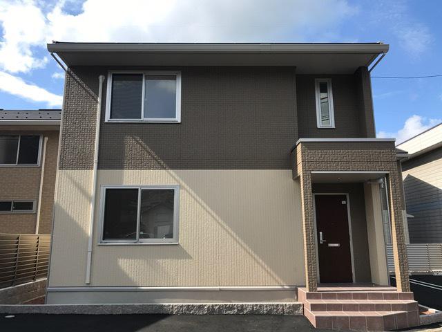 鳥取県鳥取市 2階建 築9年