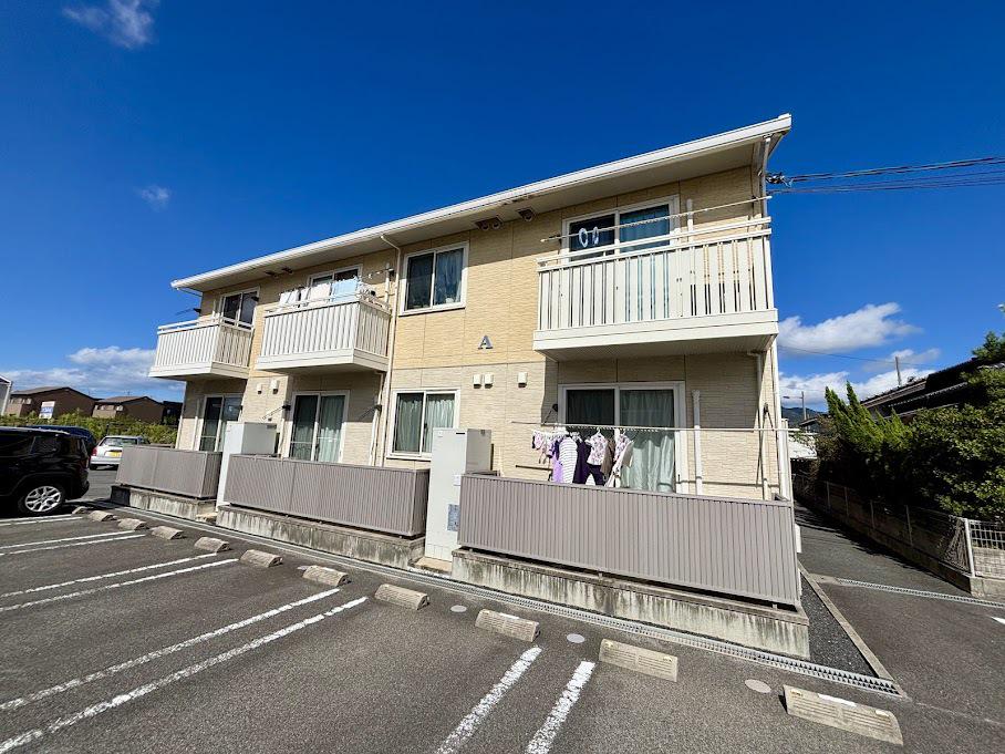 アヴァンツァーレ A棟