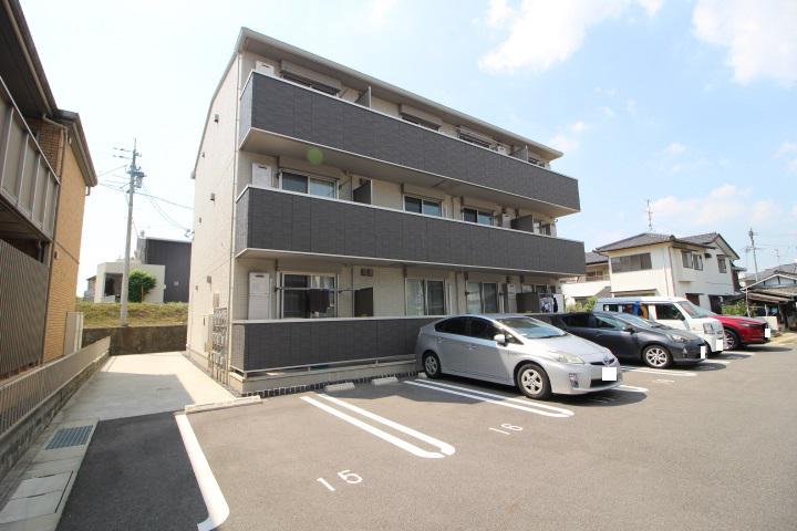 フリージア B棟