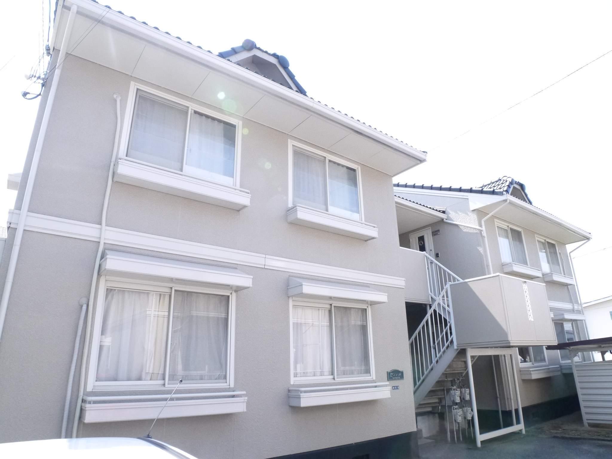 サンライズ芳泉 A棟