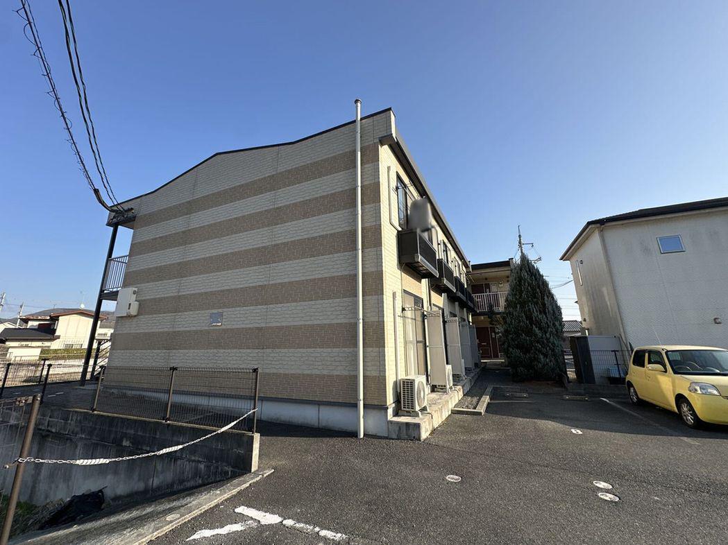 レオパレス小室