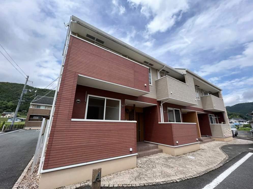 ベントルナータA(2DK/1階)