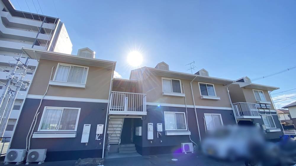 ニューハウジング