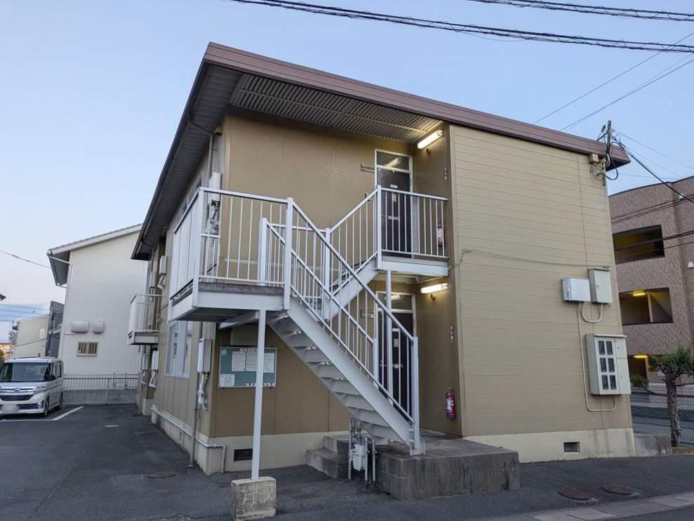 プレジール中野屋 B