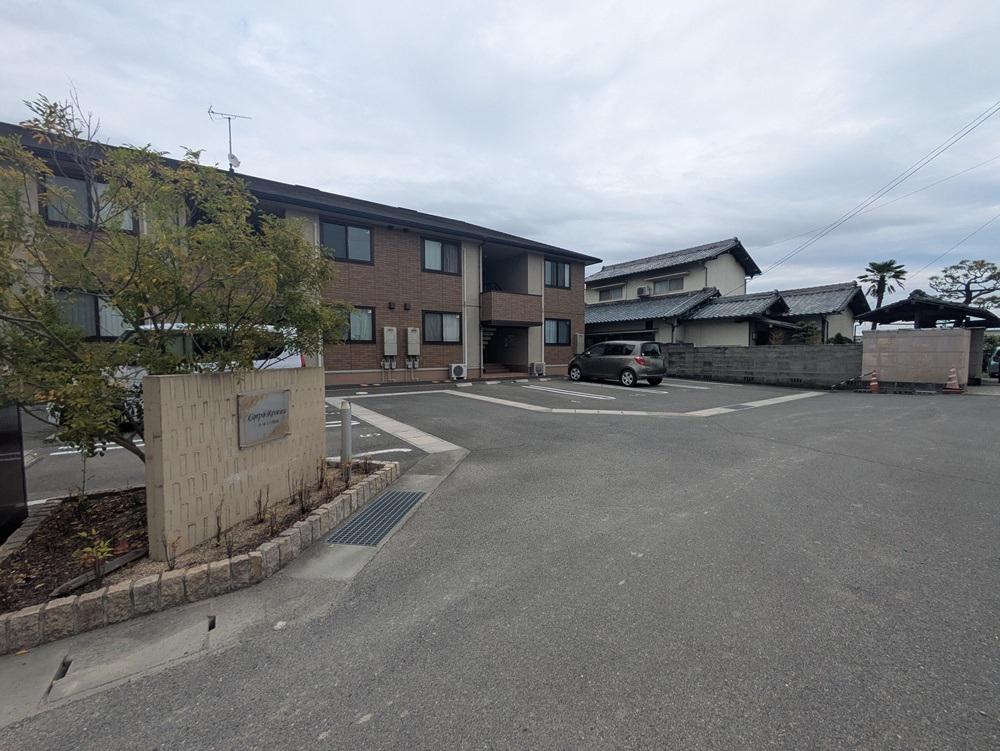 コーポ レーヴ倉富