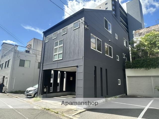 岡山県岡山市北区表町3丁目の戸建賃貸