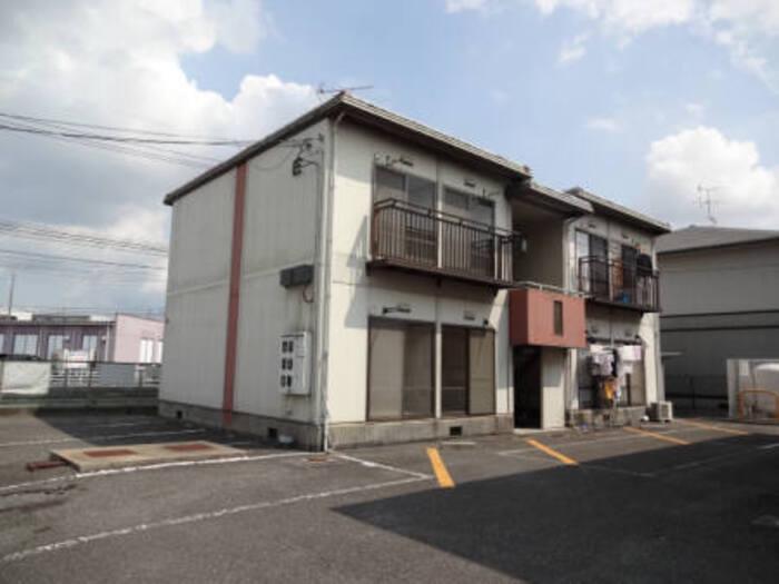 エレガンス西市E棟