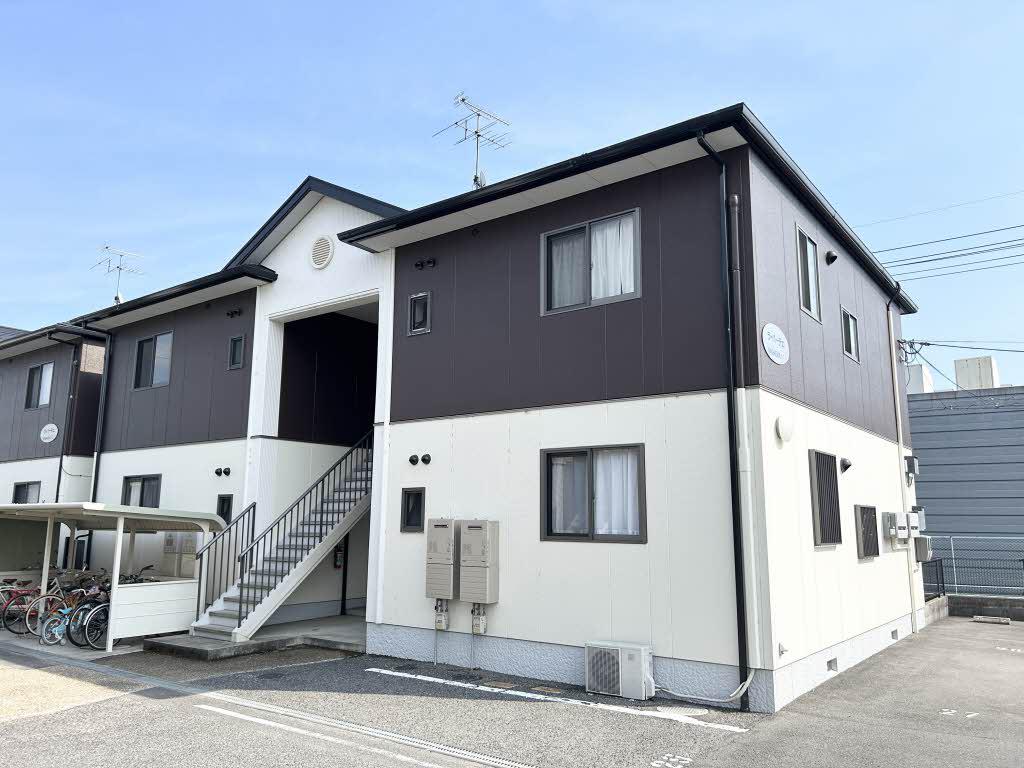 ラ・パーチェナガオカ D棟