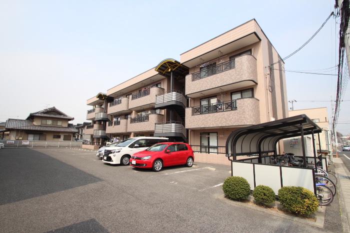 グランデュール高柳 B棟