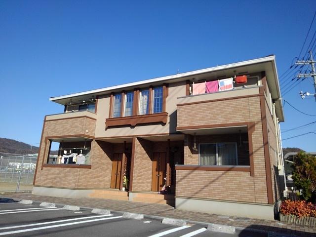 津山線 金川駅 徒歩23分 2階建 築13年