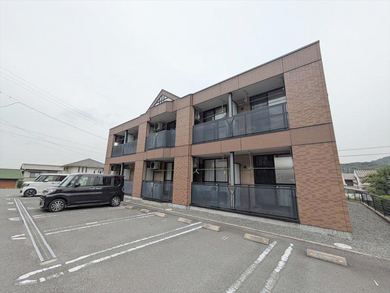 カタマ ポポラーレ