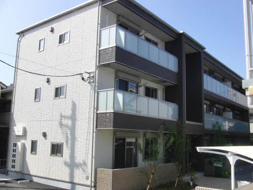 フレスクーラ医大東