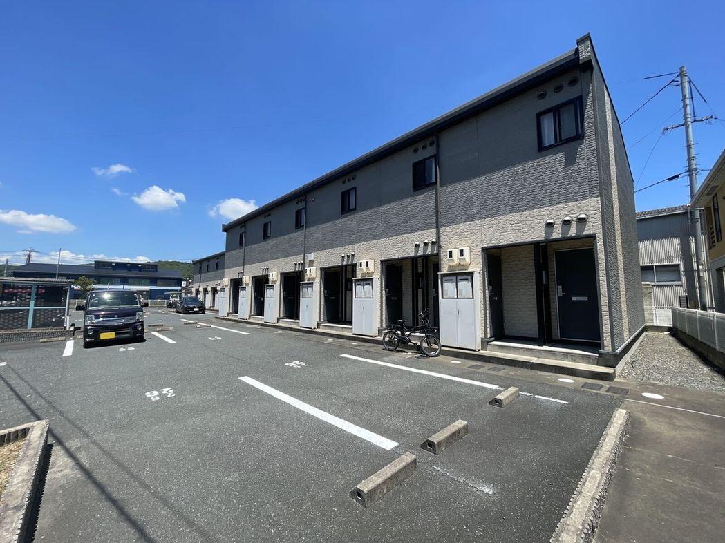 レオパレスモア