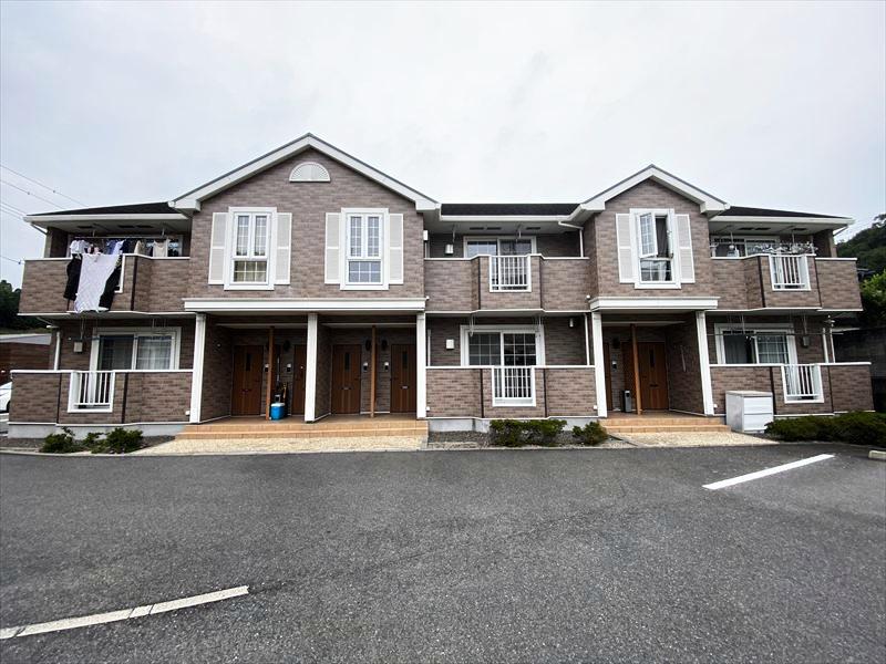 ニューマロンテールB棟