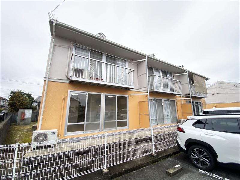 プレジール三宅 B棟